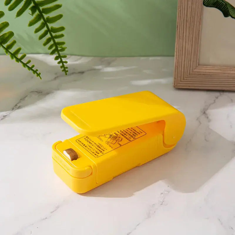 Mini Portable Handy Plastic Sealer Home Essentials-6